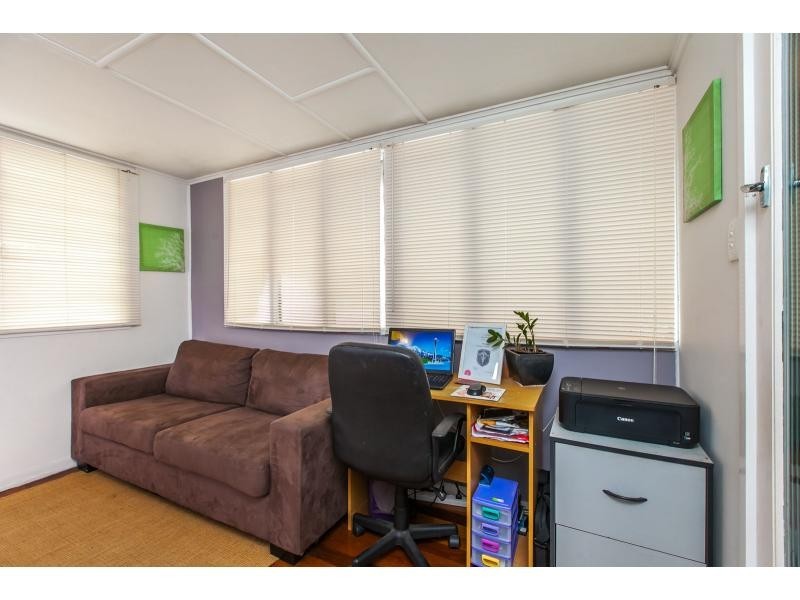 85 Thorn Street, Berserker QLD 4701