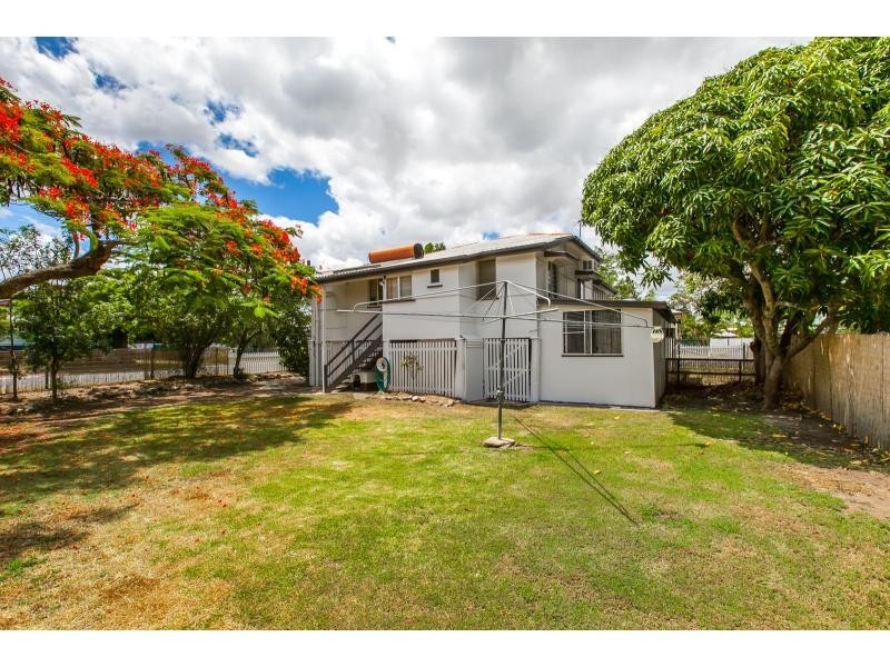 85 Thorn Street, Berserker QLD 4701