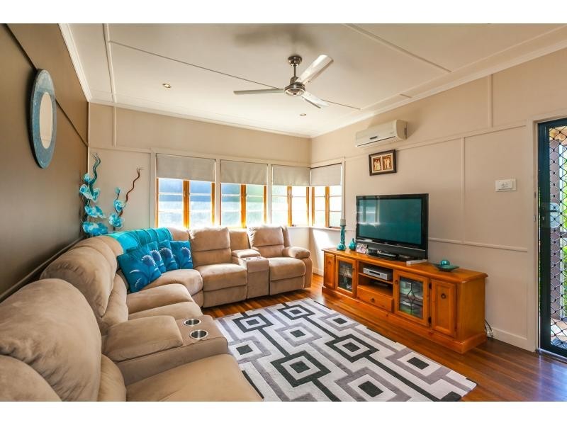 18 Bowen Terrace, The Range QLD 4700