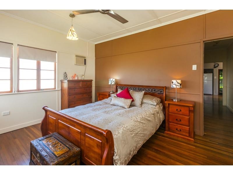 18 Bowen Terrace, The Range QLD 4700