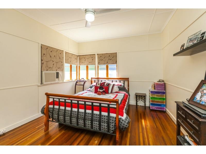 18 Bowen Terrace, The Range QLD 4700