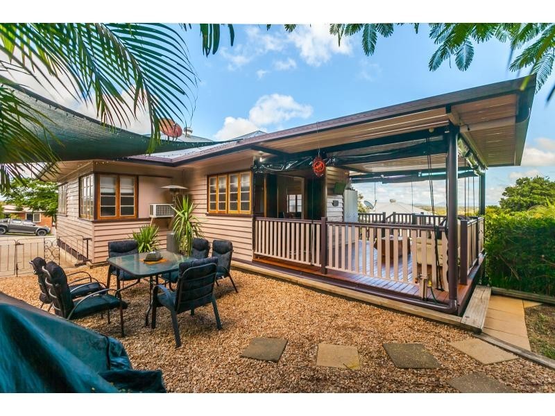 18 Bowen Terrace, The Range QLD 4700