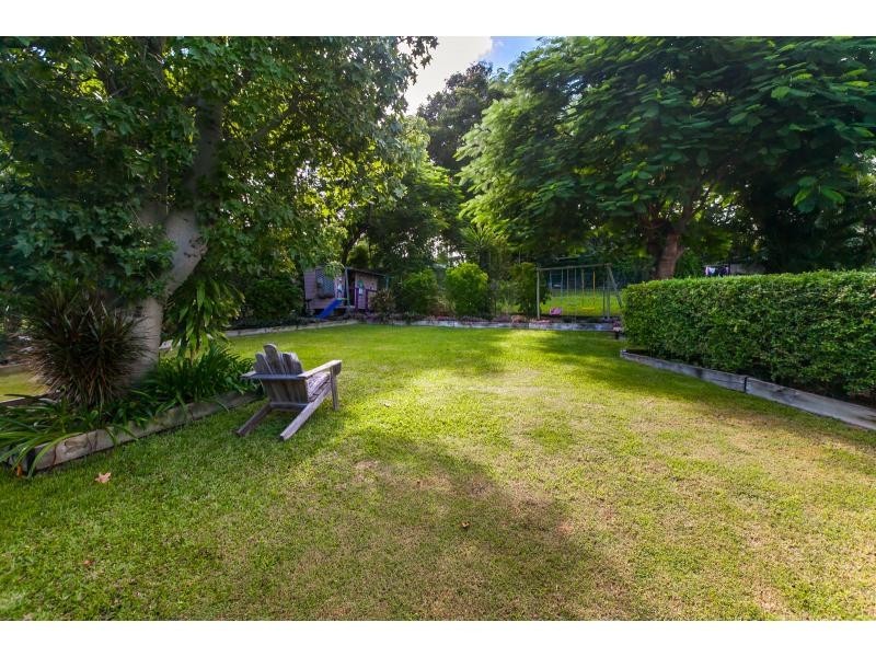18 Bowen Terrace, The Range QLD 4700