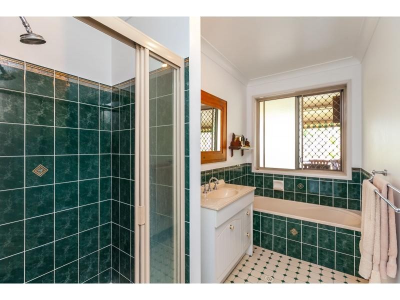 19 Price Drive, Glenlee QLD 4711