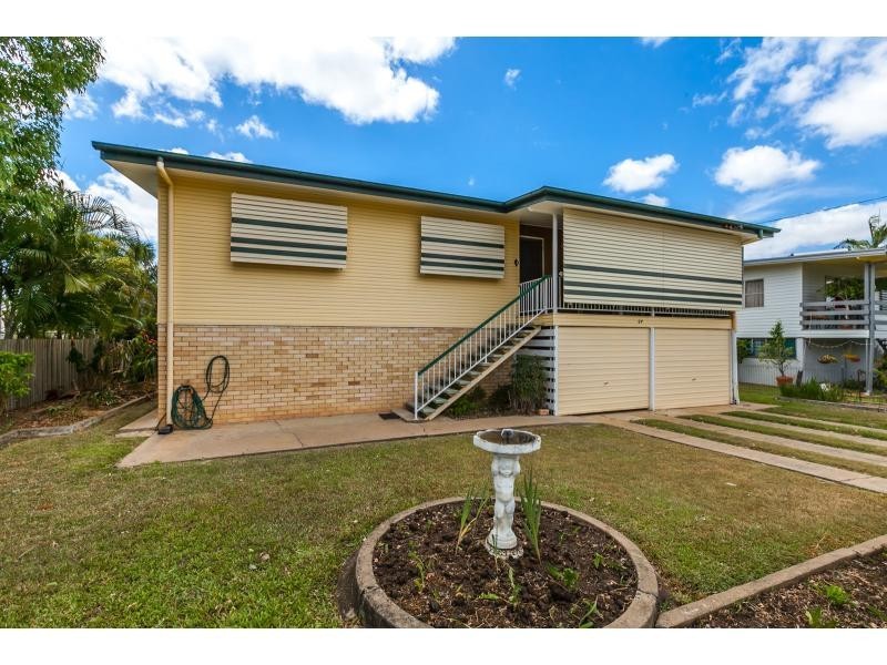 64 Menzies Street, Park Avenue QLD 4701