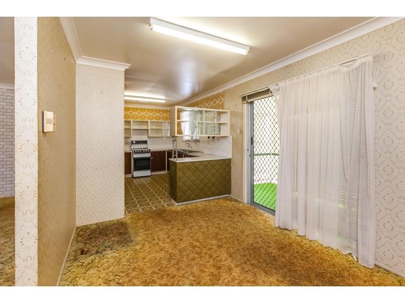 64 Menzies Street, Park Avenue QLD 4701