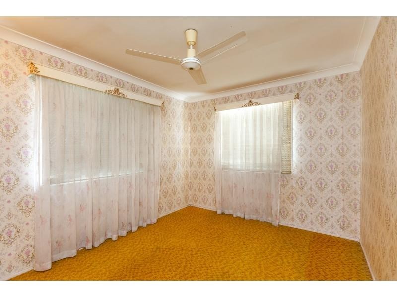 64 Menzies Street, Park Avenue QLD 4701