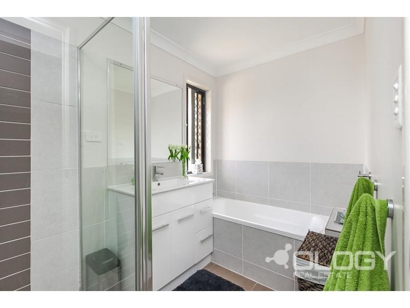 4 Kilkenny Court, Kawana QLD 4701