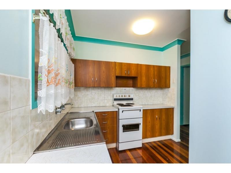 176 High Street, Berserker QLD 4701