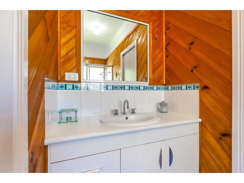 570 Coorooman Creek Road, Cawarral QLD 4702