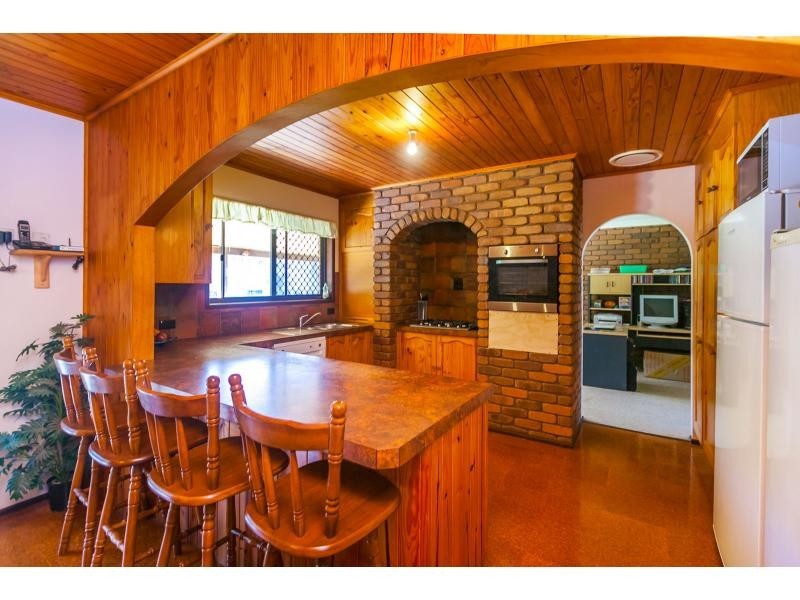 4 Bird Court, Frenchville QLD 4701