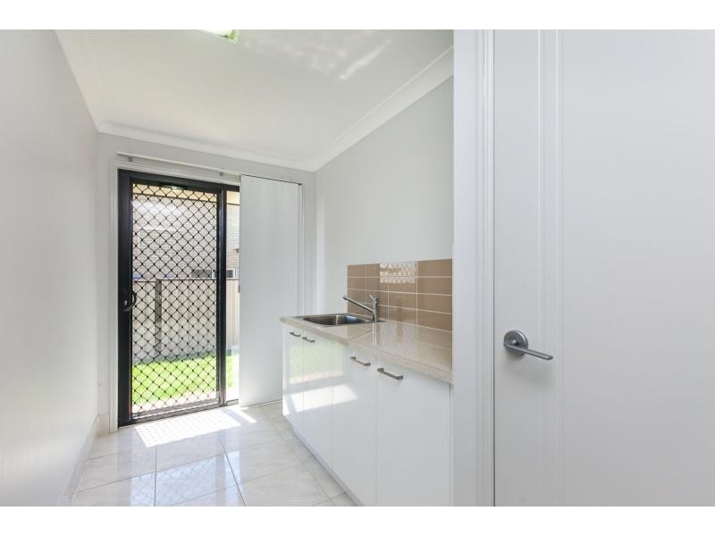 33 Koolamarra Drive, Gracemere QLD 4702