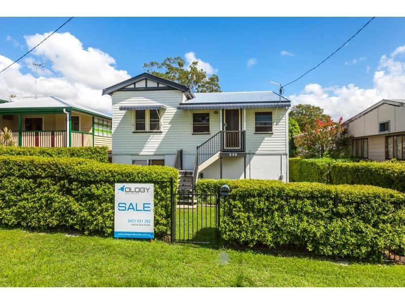 220 Denham Street, The Range QLD 4700