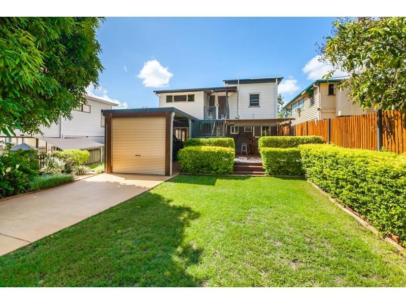 220 Denham Street, The Range QLD 4700