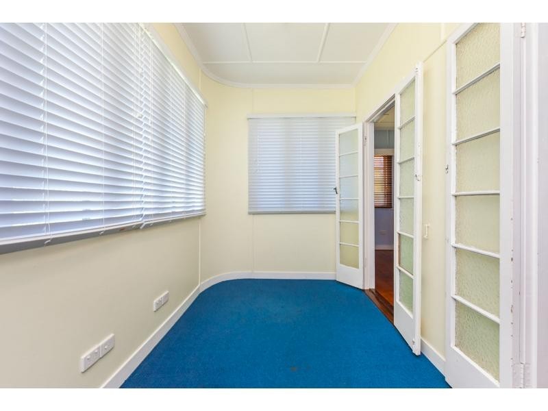 8 Barambah Street, Wandal QLD 4700