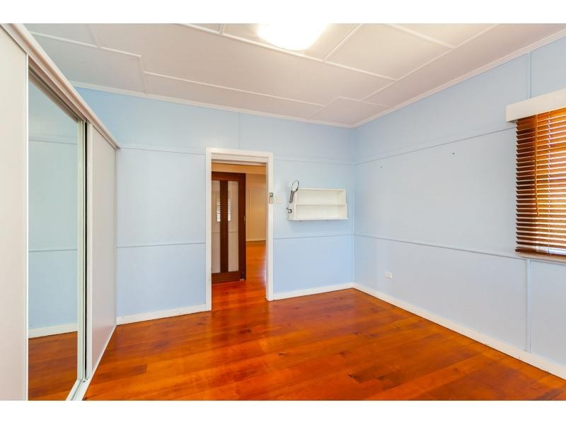 8 Barambah Street, Wandal QLD 4700