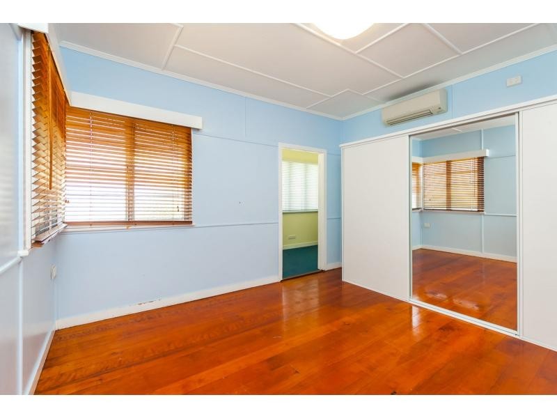 8 Barambah Street, Wandal QLD 4700