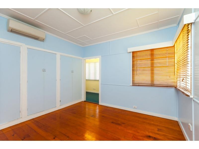 8 Barambah Street, Wandal QLD 4700