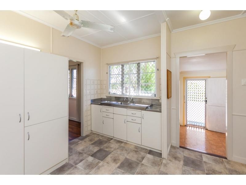8B Knutsford Street, Wandal QLD 4700