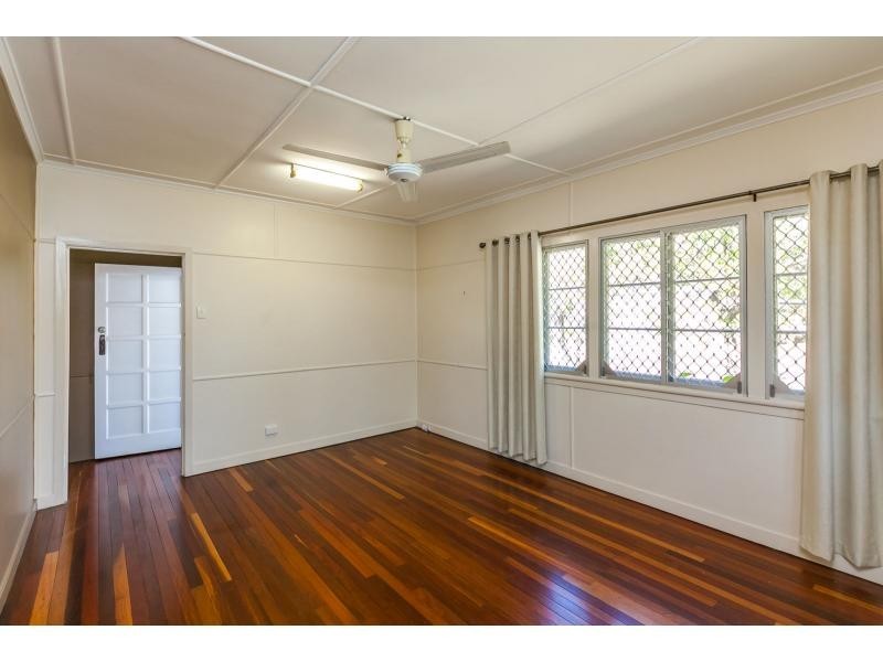 8B Knutsford Street, Wandal QLD 4700