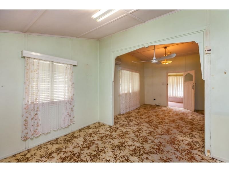 96 Sharples Street, Berserker QLD 4701