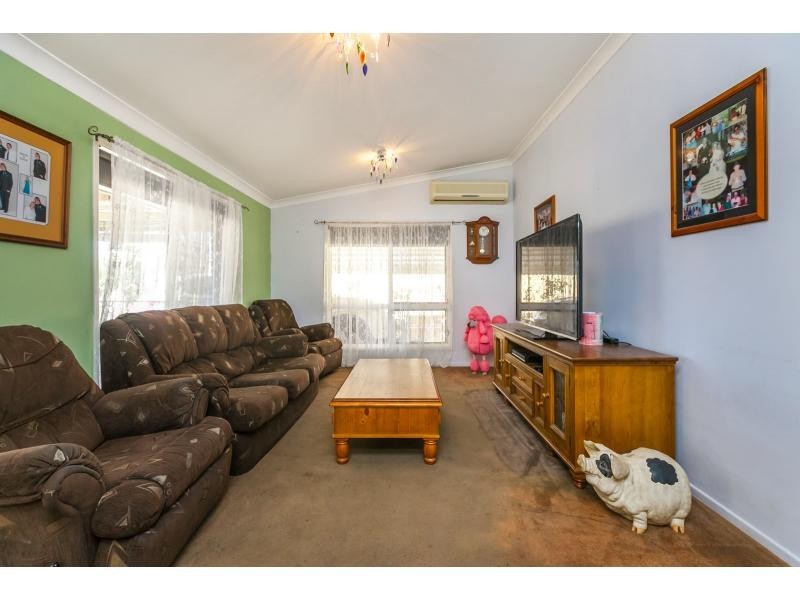 319 Saunders Street, Koongal QLD 4701