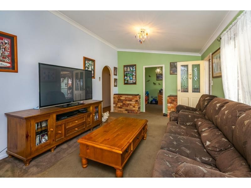 319 Saunders Street, Koongal QLD 4701
