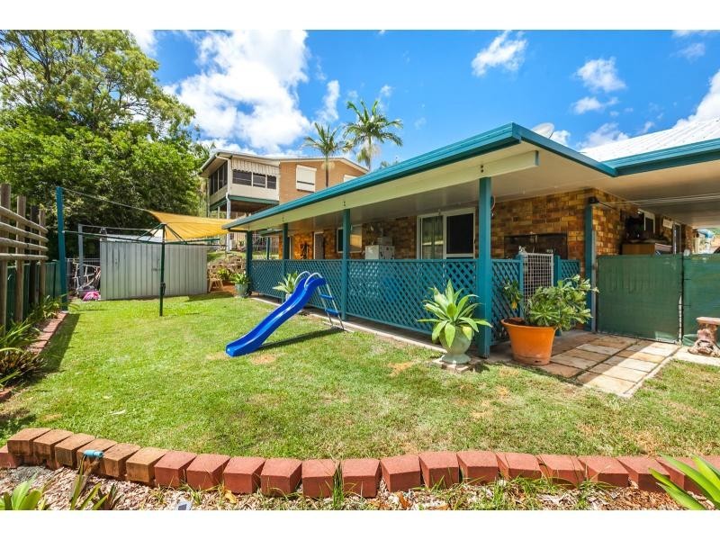319 Saunders Street, Koongal QLD 4701