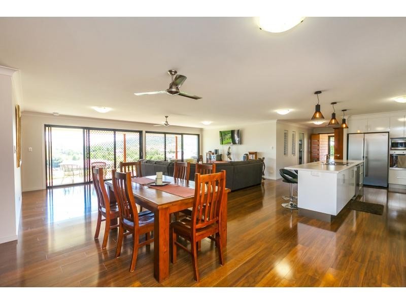 100 Perrott Drive, Rockyview QLD 4701