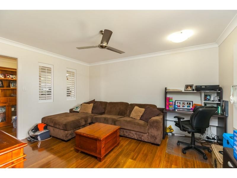 100 Perrott Drive, Rockyview QLD 4701