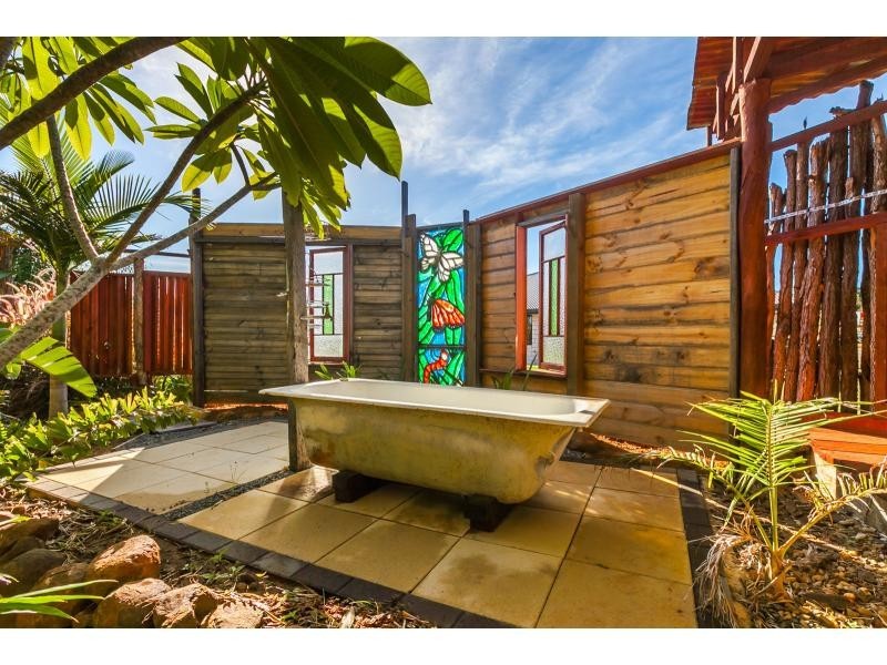 100 Perrott Drive, Rockyview QLD 4701