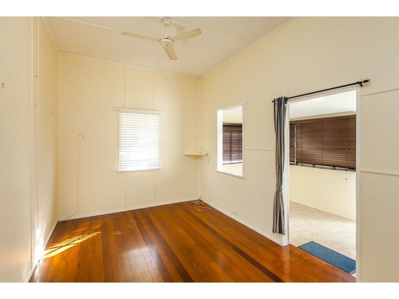 15a Main Street, Park Avenue QLD 4701