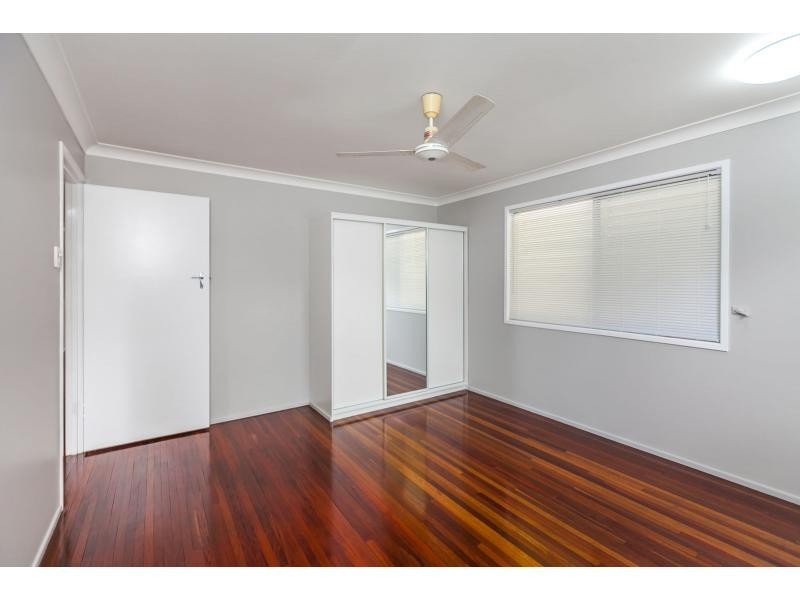64 Menzies Street, Park Avenue QLD 4701