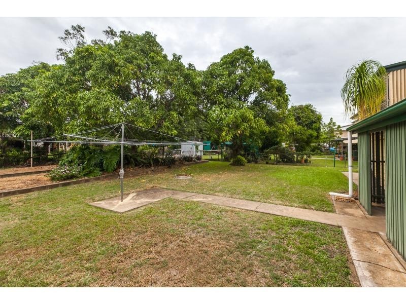 64 Menzies Street, Park Avenue QLD 4701