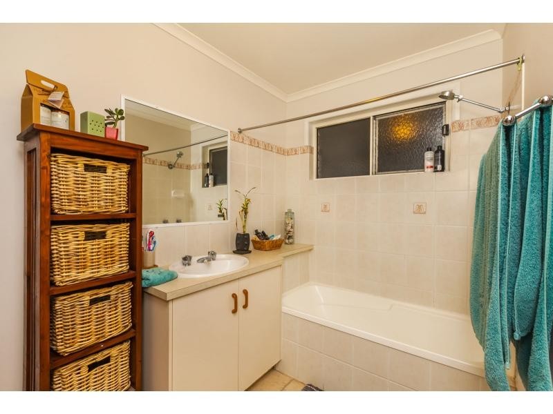 4 Tooker Street, Koongal QLD 4701