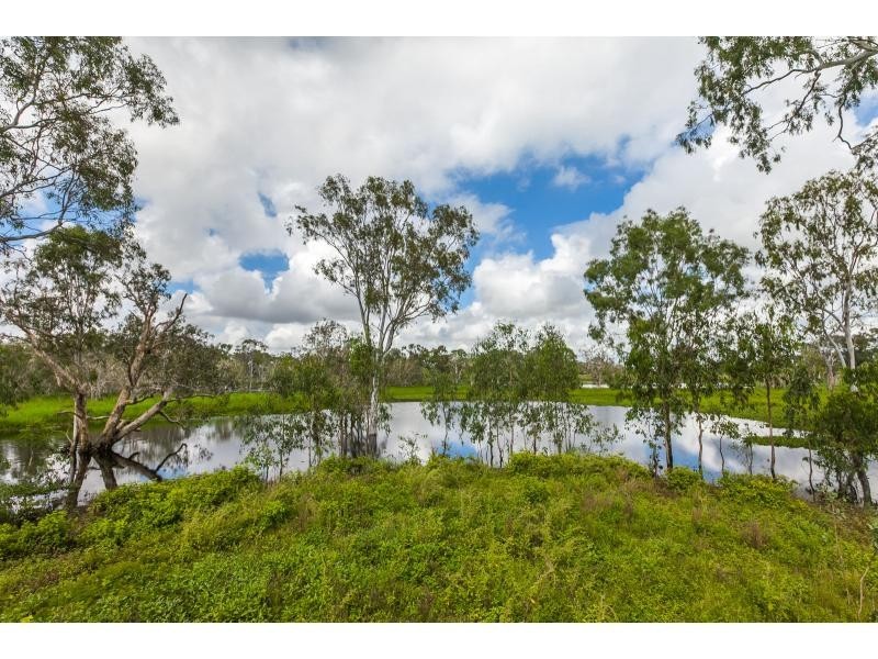 83 Nerimbera School Road, Nerimbera QLD 4701