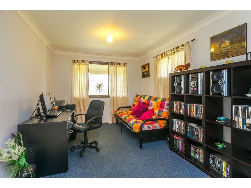 83 Nerimbera School Road, Nerimbera QLD 4701