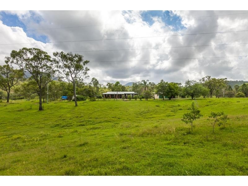 83 Nerimbera School Road, Nerimbera QLD 4701