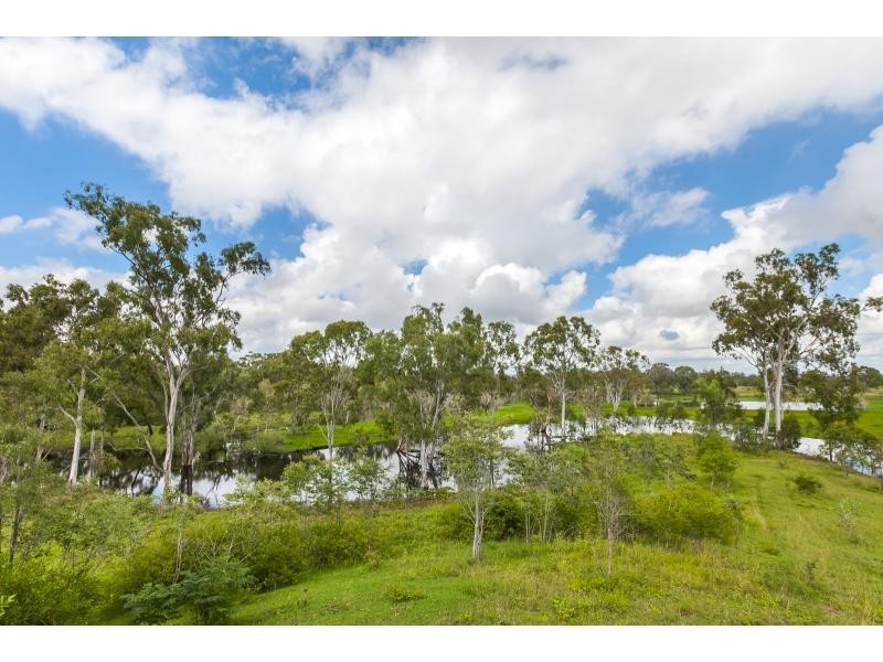 83 Nerimbera School Road, Nerimbera QLD 4701