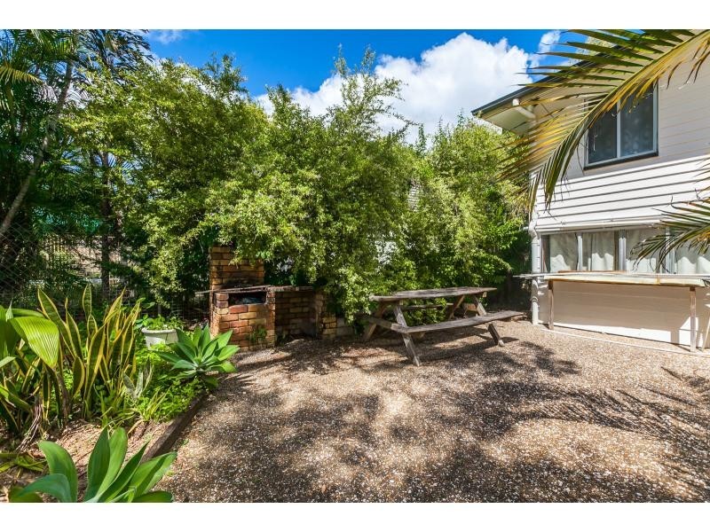 405 Stenhouse Avenue, Koongal QLD 4701