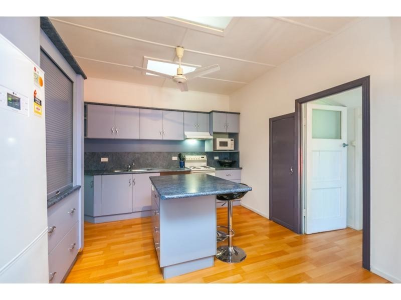 106 Simpson Street, Berserker QLD 4701