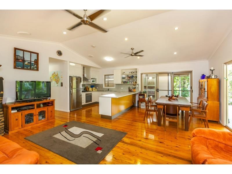 346 Archer Road, Struck Oil QLD 4714