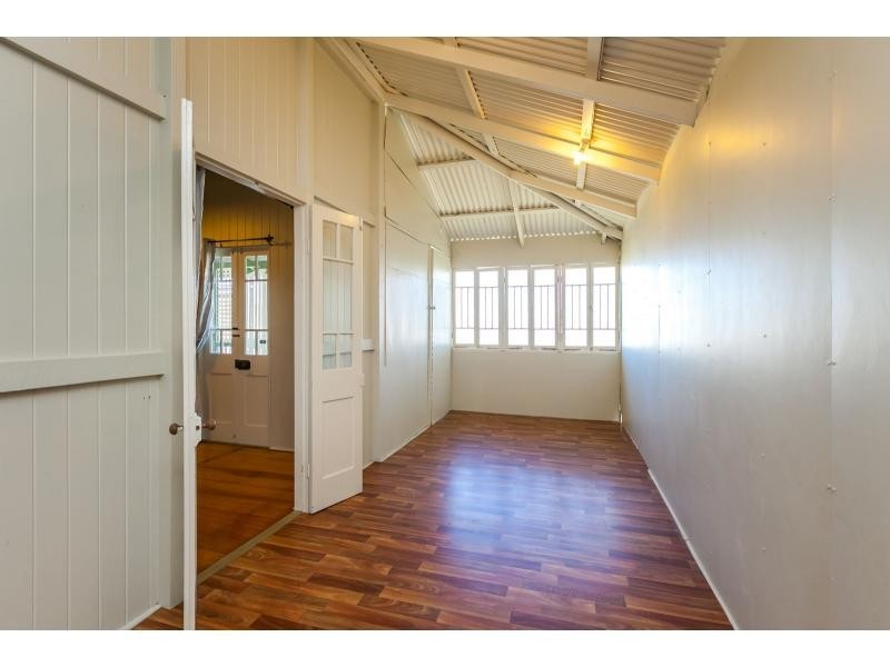 393 Paterson Avenue, Koongal QLD 4701