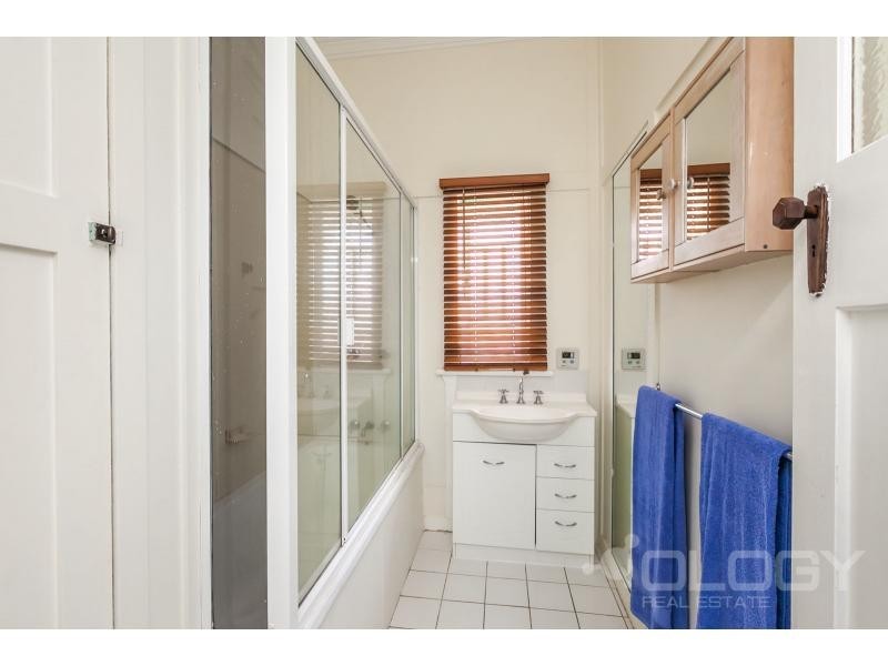 248 Ford Street, Berserker QLD 4701