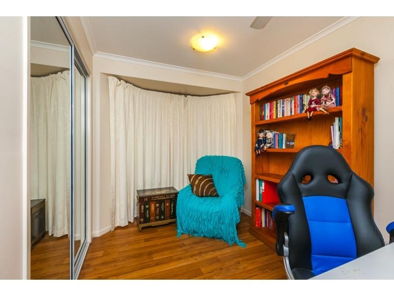 12 Leeds Avenue, Kawana QLD 4701