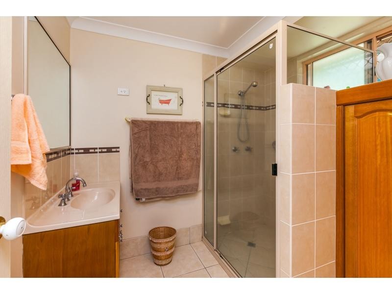 12 Leeds Avenue, Kawana QLD 4701