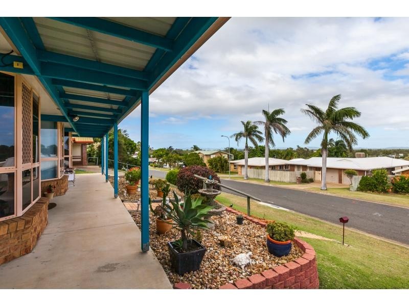 12 Leeds Avenue, Kawana QLD 4701