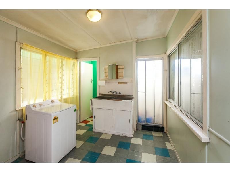 160 Mostyn Street, Berserker QLD 4701