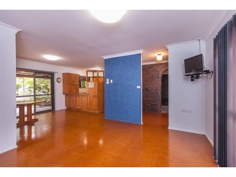 63002 Bruce Highway, Etna Creek QLD 4702