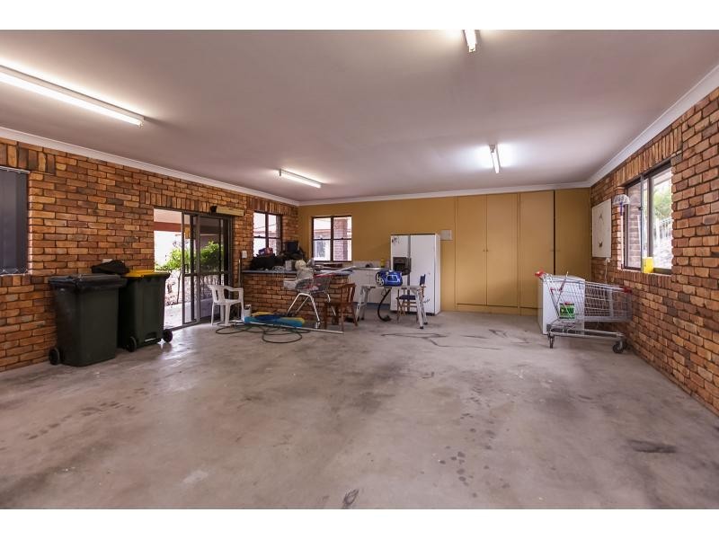 63002 Bruce Highway, Etna Creek QLD 4702